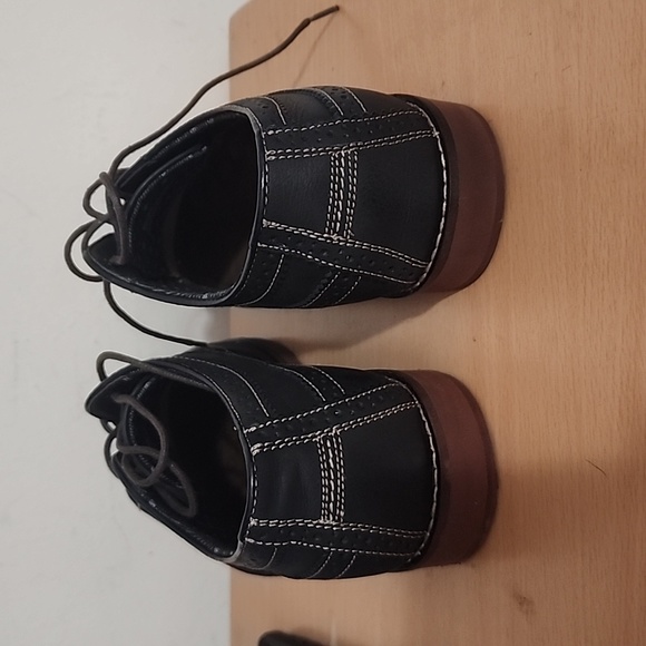 G.H Bass -Jack Navy Blue wingtip size 10. - Picture 4 of 16